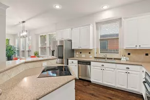 124 Myrtle Creek, Grapevine, TX 76051 - Photo 8