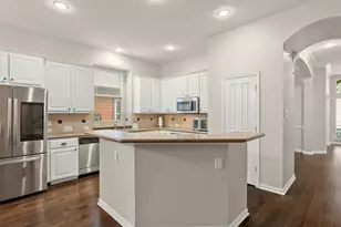 124 Myrtle Creek, Grapevine, TX 76051 - Photo 10