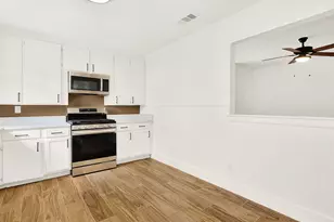 300 Hilltop Ave, Richardson, TX 75081 - Photo 10