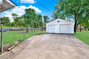 300 Hilltop Ave, Richardson, TX 75081 - Photo 18