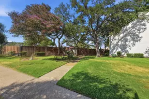 12550 Fireglow Walk, Dallas, TX 75243 - Photo 4