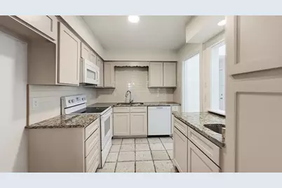 12550 Fireglow Walk, Dallas, TX 75243 - Photo 14