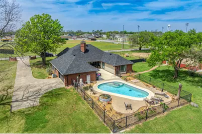 501 N Van Zandt Street, Tioga, TX 76271 - Photo 20