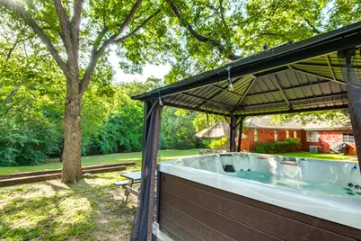1125 Edmondson Drive, Irving, TX 75060 - Photo 24