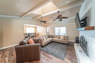 1804 Lincolnshire Dr, Bedford, TX 76021 - Photo 4