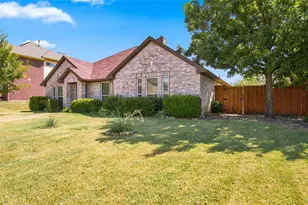 1230 Tralee Ln, Garland, TX 75044 - Photo 2