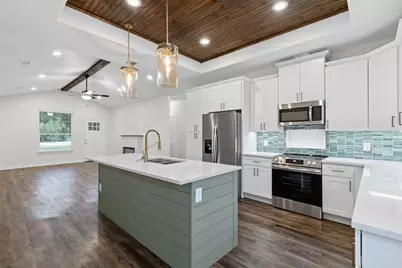 5623 Barkridge Drive, Granbury, TX 76048 - Photo 14