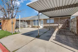 6 W Mountain Creek Dr, Grand Prairie, TX 75052 - Photo 12