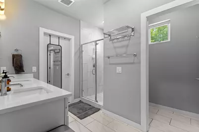 1011 Gallivant Lane, Dallas, TX 75218 - Photo 24
