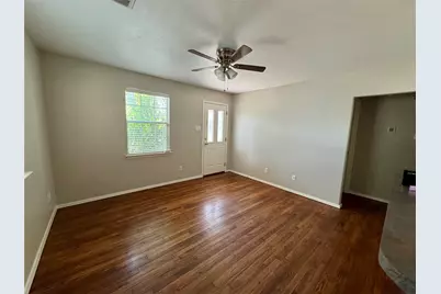 1013 Wilshire Boulevard, Arlington, TX 76012 - Photo 6