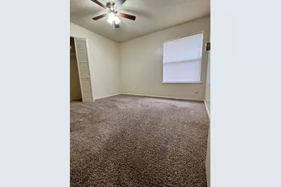 1049 Cottonwood Trail, Benbrook, TX 76126 - Photo 6