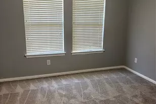 2006 Trickling Creek Dr, Garland, TX 75041 - Photo 10