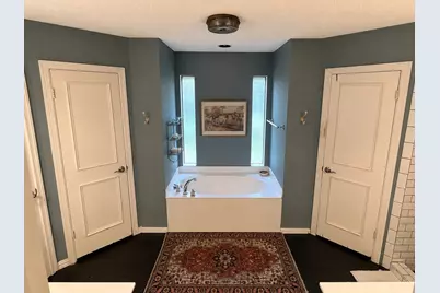 2858 Cresthaven Drive, Grapevine, TX 76051 - Photo 10