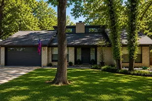 2858 Cresthaven Dr, Grapevine, TX 76051 - Photo 1
