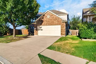 10834 Axton Ct, Fort Worth, TX 76052 - Photo 2