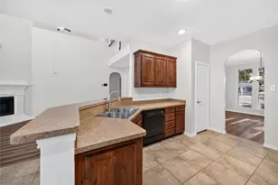 10834 Axton Ct, Fort Worth, TX 76052 - Photo 12