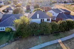 10834 Axton Ct, Fort Worth, TX 76052 - Photo 32