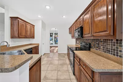 10834 Axton Court, Fort Worth, TX 76052 - Photo 10