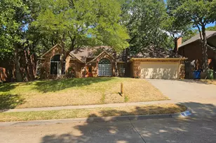 1818 Haydenbend Cir, Grapevine, TX 76051 - Photo 1