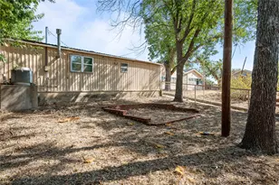 1011 E Connell St, Breckenridge, TX 76424 - Photo 28
