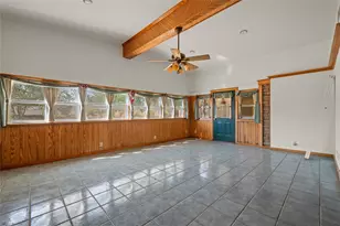 1011 E Connell St, Breckenridge, TX 76424 - Photo 12