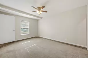 4229 Comanche St, Fort Worth, TX 76119 - Photo 8