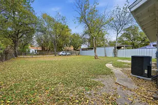 4229 Comanche St, Fort Worth, TX 76119 - Photo 16
