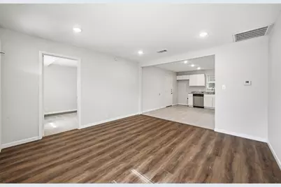 4229 Comanche Street, Fort Worth, TX 76119 - Photo 2