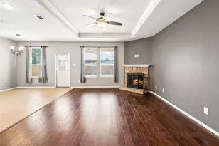 409 Mariscal Pl, Fort Worth, TX 76131 - Photo 4