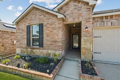 409 Mariscal Place, Fort Worth, TX 76131 - Photo 2