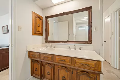 2702 Wagonwheel Drive, Carrollton, TX 75006 - Photo 16