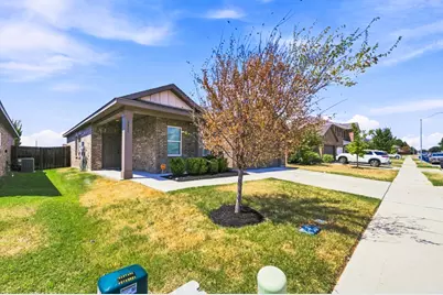 8405 Hawkview Drive, Fort Worth, TX 76179 - Photo 4