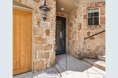2635 Villa Di Lago #1, Grand Prairie, TX 75054 - Photo 2