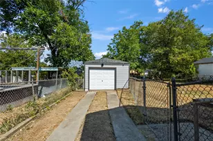 3222 Nebraska Ave, Dallas, TX 75216 - Photo 26