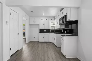 3222 Nebraska Ave, Dallas, TX 75216 - Photo 12
