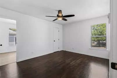 3222 Nebraska Avenue, Dallas, TX 75216 - Photo 8