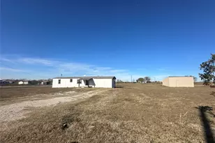 211 Alton Ln, Ennis, TX 75119 - Photo 24