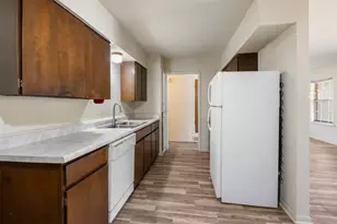 2409 McCormick St, Denton, TX 76205 - Photo 4