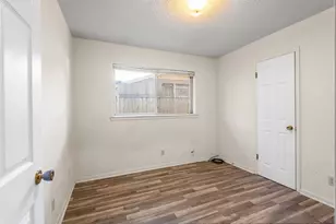 2409 McCormick St, Denton, TX 76205 - Photo 8
