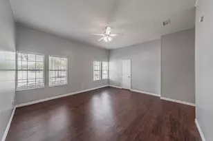 401 S Anglin St, Cleburne, TX 76031 - Photo 18