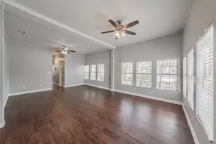401 S Anglin St, Cleburne, TX 76031 - Photo 32