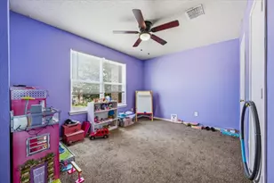 2423 Ranchview Dr, Grand Prairie, TX 75052 - Photo 16