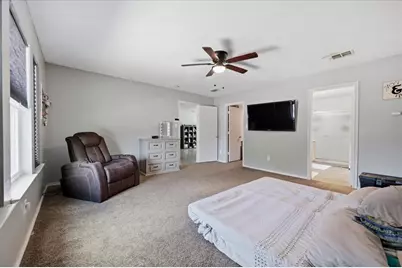 2423 Ranchview Drive, Grand Prairie, TX 75052 - Photo 18