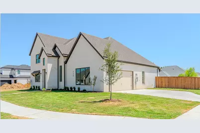 924 Claystone Ridge Drive, Fort Worth, TX 76028 - Photo 2