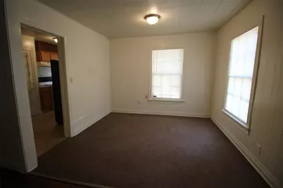 323 N Houston Street, Grand Saline, TX 75140 - Photo 4
