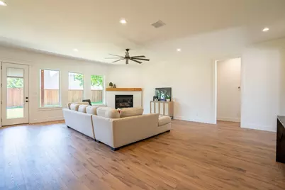 944 Claystone Ridge Drive, Fort Worth, TX 76028 - Photo 16