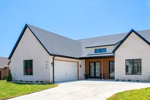 944 Claystone Ridge Dr, Fort Worth, TX 76028 - Photo 2