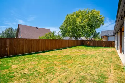 944 Claystone Ridge Drive, Fort Worth, TX 76028 - Photo 36