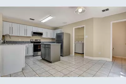 1605 Southridge Lane, Sherman, TX 75092 - Photo 4