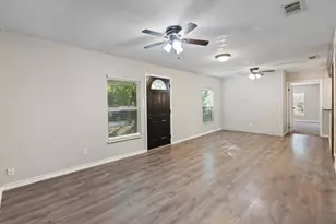 1130 Alvarado St, Cleburne, TX 76031 - Photo 6